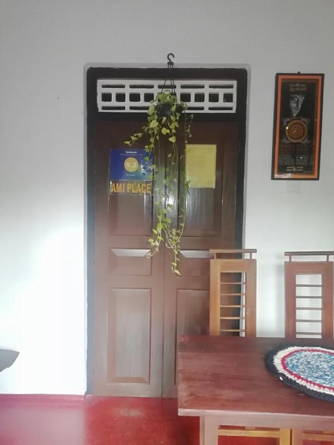 Ami Place Rooms With Kitchen Hikkaduwa Exterior foto