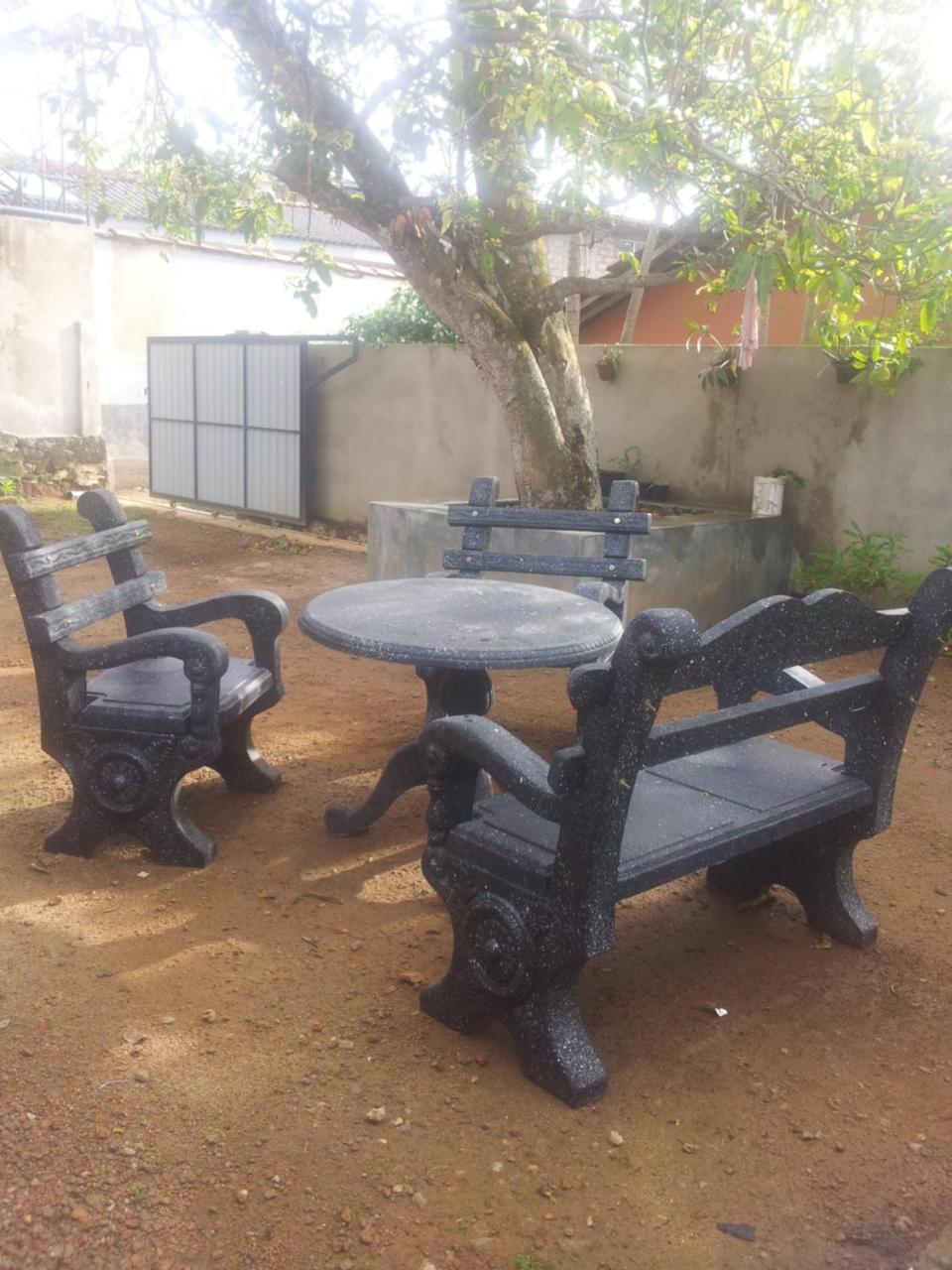 Ami Place Rooms With Kitchen Hikkaduwa Exterior foto